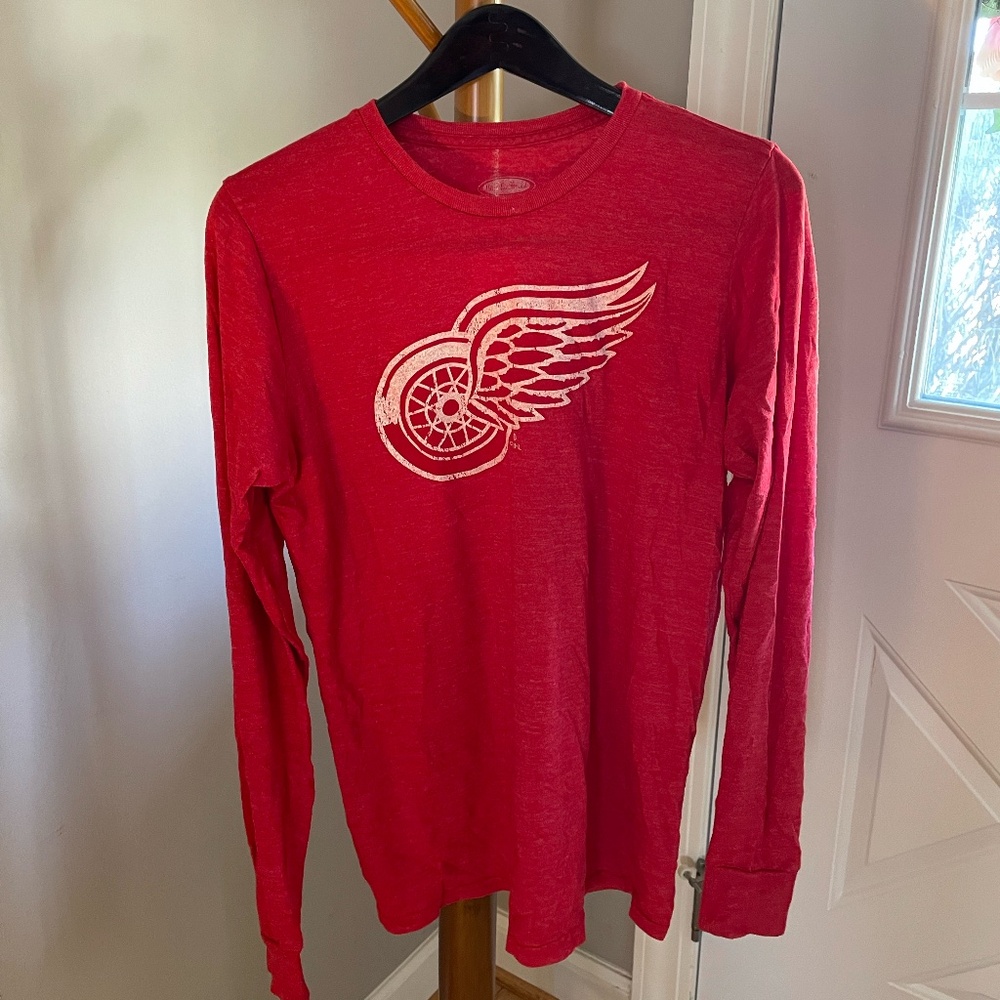 Vintage Detroit Red Wings Long-Sleeve T-Shirt